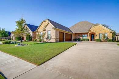 Pecan Plantation Park Place. Experience the exceptional in this on Pecan Plantation Country Club in Texas - for sale on GolfHomes.com, golf home, golf lot