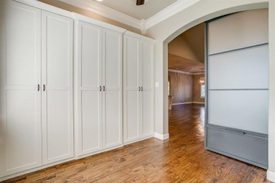 Pecan Plantation Park Place. Experience the exceptional in this on Pecan Plantation Country Club in Texas - for sale on GolfHomes.com, golf home, golf lot