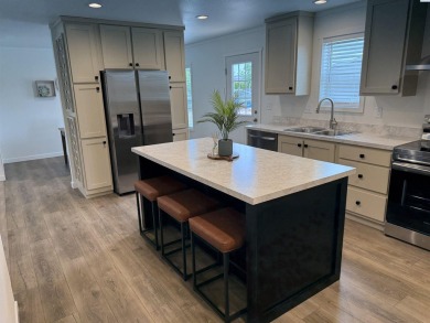 MLS# 284252 This brand new 3 bed, 2 bath Marlette manufactured on Desert Aire Golf Course in Washington - for sale on GolfHomes.com, golf home, golf lot