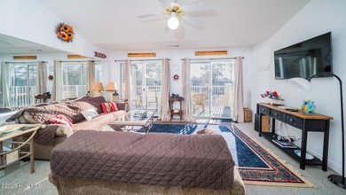 You'll love this 2 bedroom, 2 bath upper condo with a spacious on Brunswick Plantation and Golf Resorts in North Carolina - for sale on GolfHomes.com, golf home, golf lot