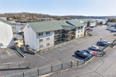Waterfront walk-in unit with just a few steps at Cedar Heights on The Club At Old Kinderhook in Missouri - for sale on GolfHomes.com, golf home, golf lot