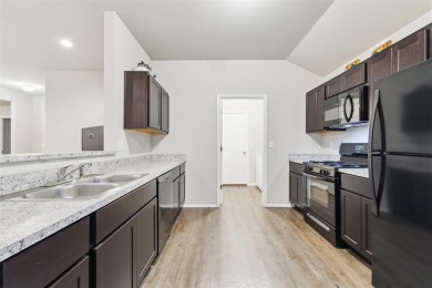ENJOY LAKE LIVING IN TOWN!
This inviting 1,473 sq ft home offers on Crimson Creek Golf Club in Oklahoma - for sale on GolfHomes.com, golf home, golf lot