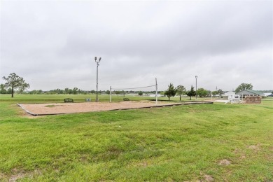 ENJOY LAKE LIVING IN TOWN!
This inviting 1,473 sq ft home offers on Crimson Creek Golf Club in Oklahoma - for sale on GolfHomes.com, golf home, golf lot