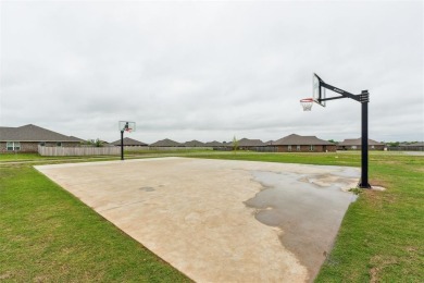 ENJOY LAKE LIVING IN TOWN!
This inviting 1,473 sq ft home offers on Crimson Creek Golf Club in Oklahoma - for sale on GolfHomes.com, golf home, golf lot