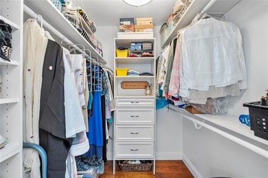 DECORATOR COMPLETELY REMODELED THREE BEDROOM SPLIT PLAN, TWO on Oaks Country Club in Florida - for sale on GolfHomes.com, golf home, golf lot