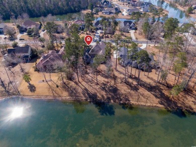 This spacious traditional home has volume ceilings throughout on Heron Point Golf Club in South Carolina - for sale on GolfHomes.com, golf home, golf lot