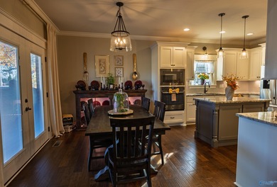 CANEBRAKE GOLF FRONT LUXURY! This executive 4BR/3.5BA home on Canebrake Golf Club in Alabama - for sale on GolfHomes.com, golf home, golf lot