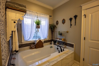 CANEBRAKE GOLF FRONT LUXURY! This executive 4BR/3.5BA home on Canebrake Golf Club in AL - for sale on GolfHomes.com, golf home, golf lot