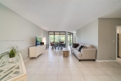 NEW ROOF! WASHER/DRYER in Unit! COMPLETELY FURNISHED 1 Bedroom on Inverrary Country Club in Florida - for sale on GolfHomes.com, golf home, golf lot