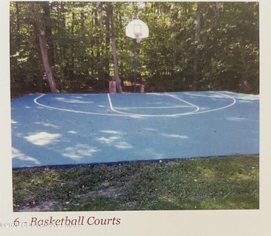 FULLY FURNISHED! MOVE-IN READY! LOCATION! LOCATION! LOCATION! on Pocono Farms Country Club in Pennsylvania - for sale on GolfHomes.com, golf home, golf lot