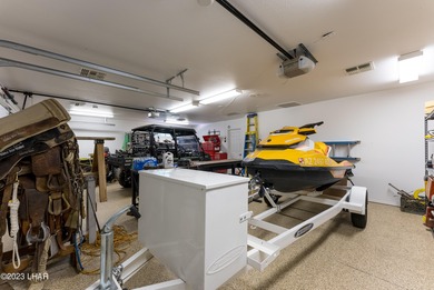 Welcome to this spacious 3-bedroom, 2-bathroom home with 1,826 on London Bridge Golf Course in Arizona - for sale on GolfHomes.com, golf home, golf lot