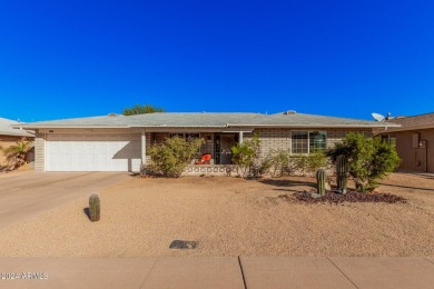 Welcome to this lovely 2-bedroom, 2-bath residence in the 55+ on Sunland Village Golf Club in Arizona - for sale on GolfHomes.com, golf home, golf lot