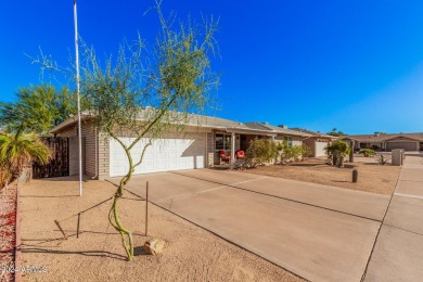 Welcome to this lovely 2-bedroom, 2-bath residence in the 55+ on Sunland Village Golf Club in Arizona - for sale on GolfHomes.com, golf home, golf lot