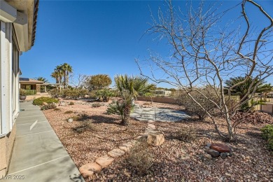 Beautifully maintained, move-in ready home located on the 3rd on Siena Golf Club in Nevada - for sale on GolfHomes.com, golf home, golf lot