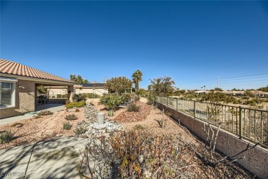 Beautifully maintained, move-in ready home located on the 3rd on Siena Golf Club in Nevada - for sale on GolfHomes.com, golf home, golf lot