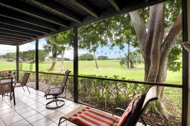 Enjoy this lovely 3 bedroom house overlooking the golf course on Fountains Golf and Country Club in Florida - for sale on GolfHomes.com, golf home, golf lot