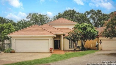 **OPEN HOUSE: Sun 7/20 2-4pm ** Welcome to this beautiful home on Fair Oaks Ranch Golf and Country Club in Texas - for sale on GolfHomes.com, golf home, golf lot