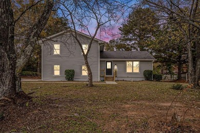 Amazing opportunity - *Move-In Ready* completely renovated 3 on Honey Creek Country Club in Georgia - for sale on GolfHomes.com, golf home, golf lot