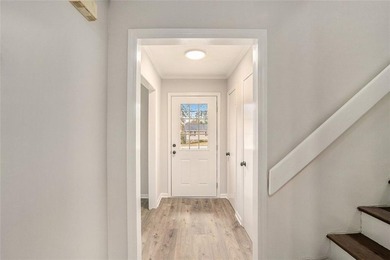 Amazing opportunity - *Move-In Ready* completely renovated 3 on Honey Creek Country Club in Georgia - for sale on GolfHomes.com, golf home, golf lot