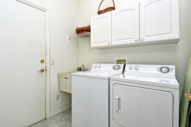 Welcome to Heritage Oaks Golf & Country Club! This wonderful on Heritage Oaks Golf and Country Club in Florida - for sale on GolfHomes.com, golf home, golf lot