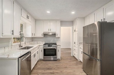 Amazing opportunity - *Move-In Ready* completely renovated 3 on Honey Creek Country Club in Georgia - for sale on GolfHomes.com, golf home, golf lot