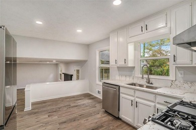 Amazing opportunity - *Move-In Ready* completely renovated 3 on Honey Creek Country Club in Georgia - for sale on GolfHomes.com, golf home, golf lot