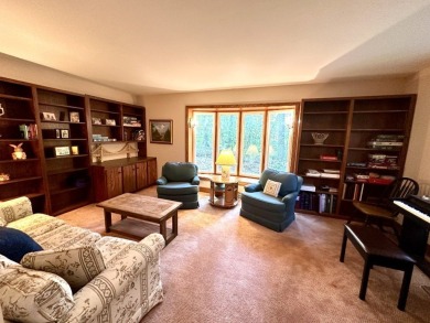NORTH END COLONIAL IN THE PRESTIGIOUS EDGEWOOD NEIGHBORHOOD on Hailwood Golf Club in Pennsylvania - for sale on GolfHomes.com, golf home, golf lot