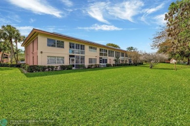 *REDUCED MOTIVATED SELLER* Charming 1-Bed, 1-Bath with Garden on Wynmoor Golf Course in Florida - for sale on GolfHomes.com, golf home, golf lot