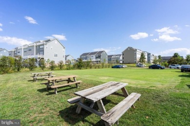 Feel like you are on vacation while living at home! Welcome home on Potomac Shores Golf Club in Virginia - for sale on GolfHomes.com, golf home, golf lot