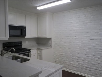 AFFORDABLE 2 bedroom 2 bath townhome is centrally located for on Prairie Lakes Golf Club in Texas - for sale on GolfHomes.com, golf home, golf lot