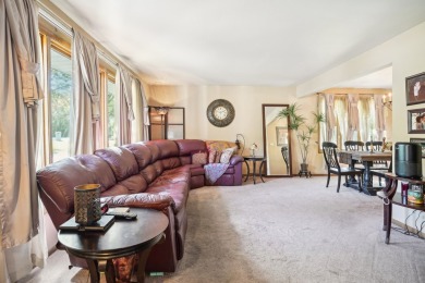 Looking for an updated home in Palos Heights with living areas on Oak Hills Country Club in Illinois - for sale on GolfHomes.com, golf home, golf lot