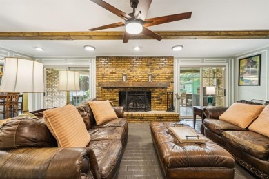 Corner lot - Mid-Century - Established neighborhood near Dallas on The Golf Club of Dallas in Texas - for sale on GolfHomes.com, golf home, golf lot