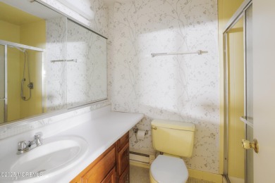 Ground level living in 55+ Covered Bridge II with two bedrooms on Pine Brook Golf Course in New Jersey - for sale on GolfHomes.com, golf home, golf lot
