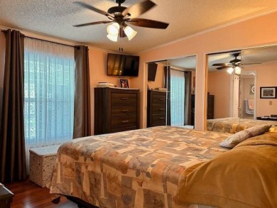 This beautifully maintained 2 bedroom, 2 bathroom home offers on Crystal Lake Club in Florida - for sale on GolfHomes.com, golf home, golf lot