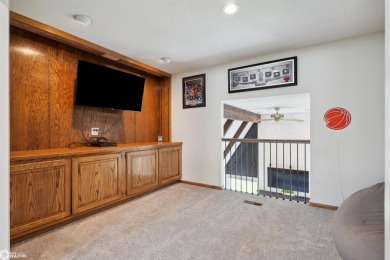 Luxury Living on the Burlington Golf Course  Welcome to this on Burlington Golf Club in Iowa - for sale on GolfHomes.com, golf home, golf lot