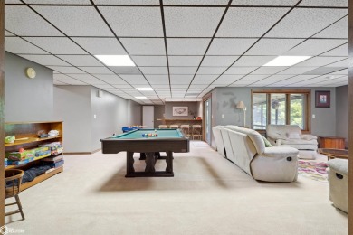 Luxury Living on the Burlington Golf Course  Welcome to this on Burlington Golf Club in Iowa - for sale on GolfHomes.com, golf home, golf lot
