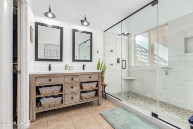 Welcome to this beautifully remodeled home in the highly on Omni Tucson National Golf Resort and Spa - Sonoran in Arizona - for sale on GolfHomes.com, golf home, golf lot