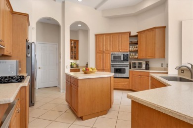 County club living in culturally rich Sarasota. Discover a on University Park Country Club in Florida - for sale on GolfHomes.com, golf home, golf lot