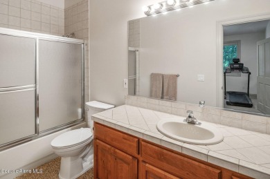 RECENTLY REMODELED SINGLE-LEVEL HAVEN IN DESIRABLE FOREST HILLS on Hayden Lake Country Club in Idaho - for sale on GolfHomes.com, golf home, golf lot
