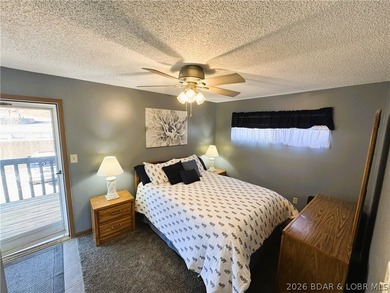 Enjoy effortless lake living in this well-kept, turn-key 1 bed on Sycamore Creek Golf Club in Missouri - for sale on GolfHomes.com, golf home, golf lot