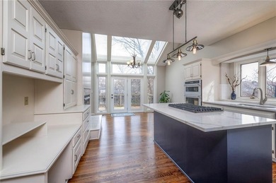 Stunning lakefront home in sought after Lakewood community! on Lakewood Oaks Golf Club, Ltd. in Missouri - for sale on GolfHomes.com, golf home, golf lot