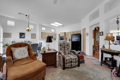 Well maintained Single Story in DESIRABLE SUN CITY SUMMERLIN! on Highland Falls Golf Club in Nevada - for sale on GolfHomes.com, golf home, golf lot