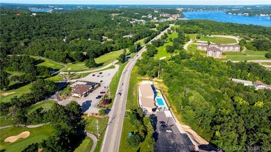 Don't miss this incredible opportunity to own a beautiful on Tan-Tar-A Golf Club in Missouri - for sale on GolfHomes.com, golf home, golf lot