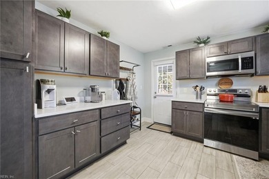 This charming, updated home offers 3 bedrooms, 2 baths, a on Bide-A-Wee Golf Course in Virginia - for sale on GolfHomes.com, golf home, golf lot