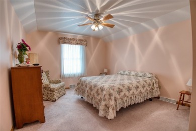 This beautiful 3-bedroom, 3-bathroom home is perfectly on Harbor Ridge Golf Course in Pennsylvania - for sale on GolfHomes.com, golf home, golf lot