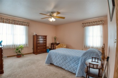 This beautiful 3-bedroom, 3-bathroom home is perfectly on Harbor Ridge Golf Course in Pennsylvania - for sale on GolfHomes.com, golf home, golf lot