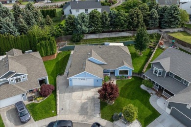 MLS# 284434 This charming 4-bedroom, 2-bath home offers on Canyon Lakes Golf Course in Washington - for sale on GolfHomes.com, golf home, golf lot