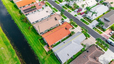 Beautifully updated 3BR/2BA in Lakeridge 55+! Roof 2011 on  in Florida - for sale on GolfHomes.com, golf home, golf lot