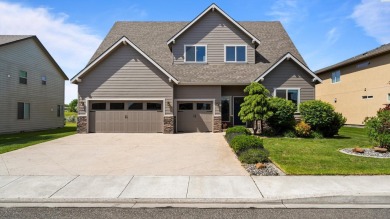 You will simply love this 2-story custom home overlooking the on Horn Rapids Golf Club in Washington - for sale on GolfHomes.com, golf home, golf lot