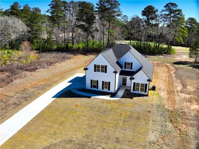 Dreaming of life on the golf course? The Rayon Plan makes that on Riverside Country Club in Alabama - for sale on GolfHomes.com, golf home, golf lot